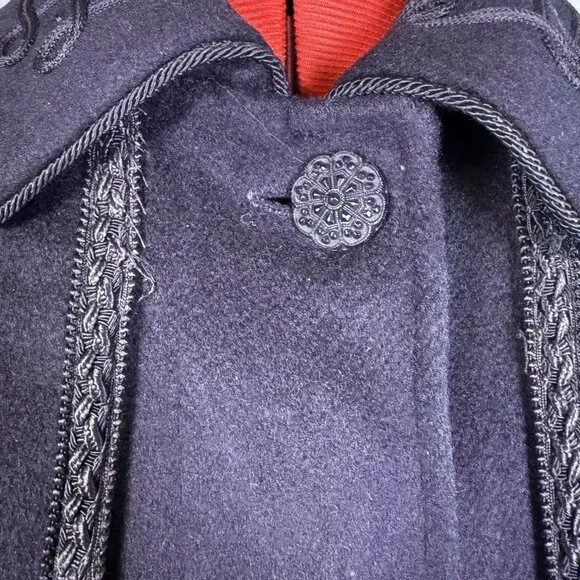Vtg Lorovi Black Wool Coat Cape Collar Trim Elegant Overcoat Check Measurements - Picture 8 of 11